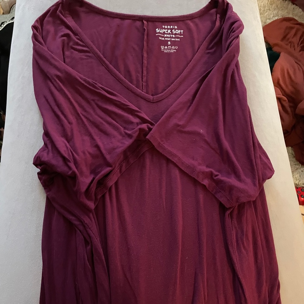 Torrid berry size 5 super soft tee